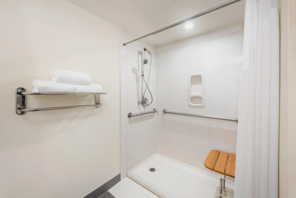 Holiday Inn At Six Flags Saint Louis by IHG