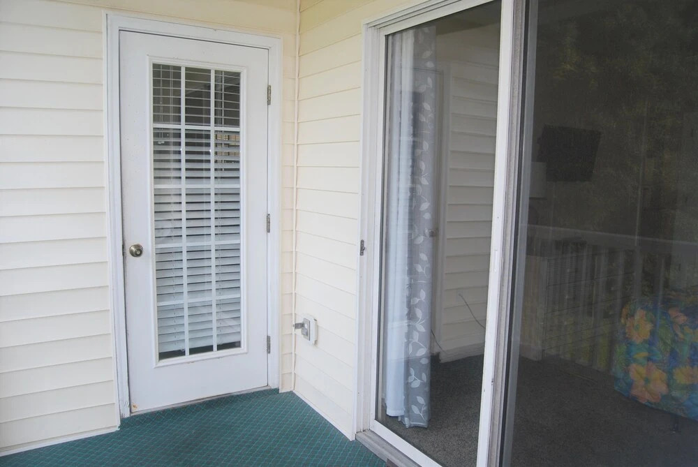 Fairways At Riveroaks 23d 3 Bedroom Condo by RedAwning