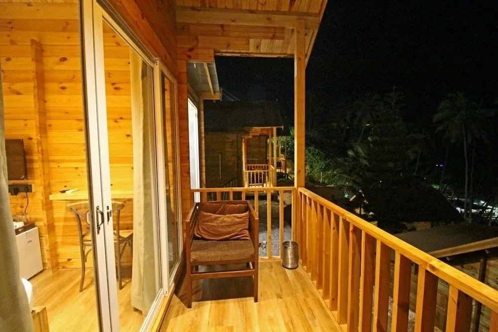 Larive Beach Resort