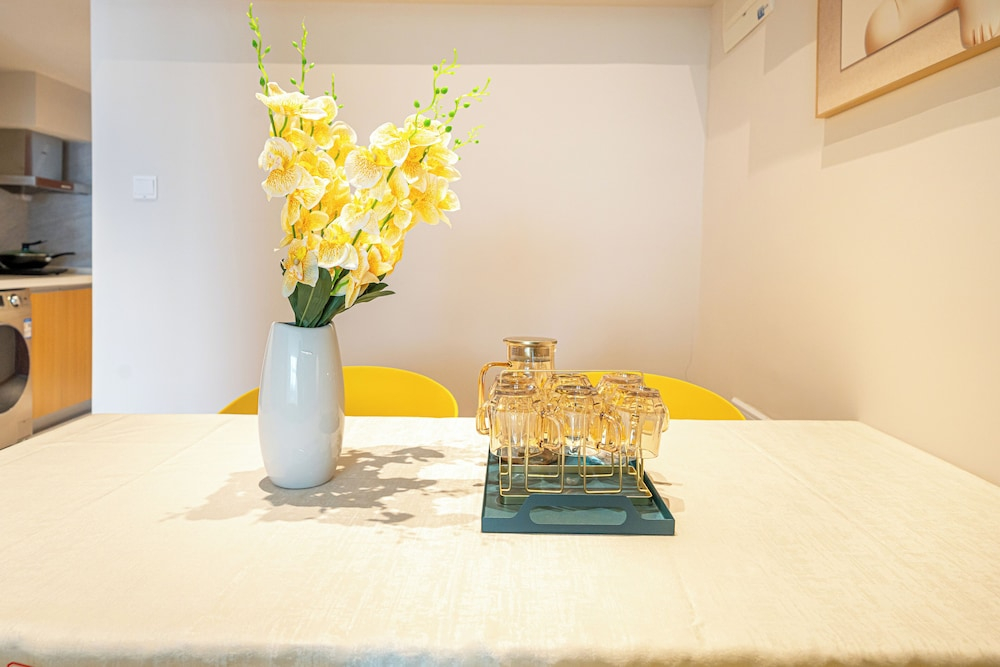 Shanghai Hills & Freshly Home Loft Retreat near NECC