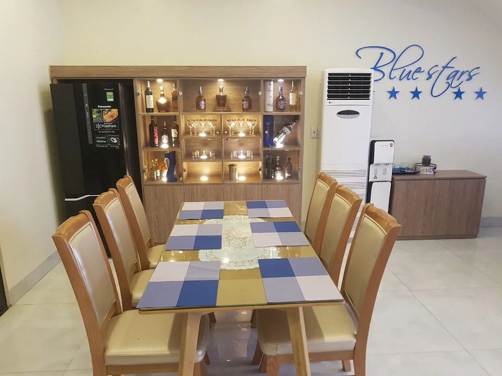 Blue Star Hotel