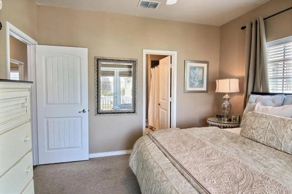 Shell Yeah by Silver Sands Vacation Rentals