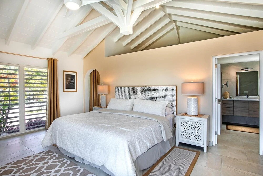 Ideal for Groups and Families, Path to Beach, Huge Pool, Exclusive Gated Community, AC, Wifi