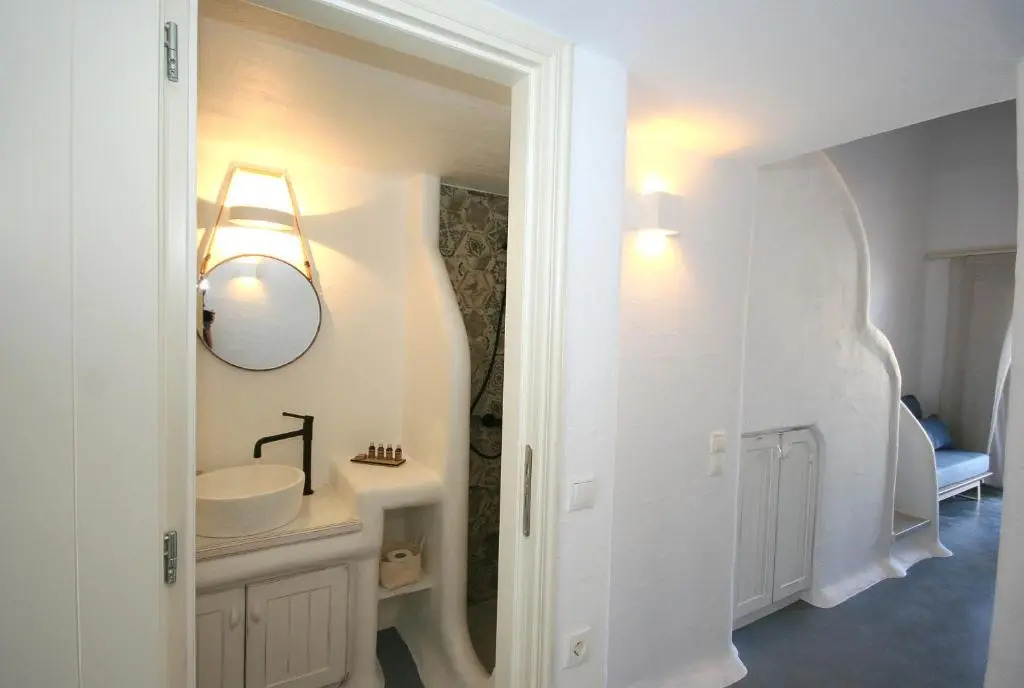5 Traditional Suites