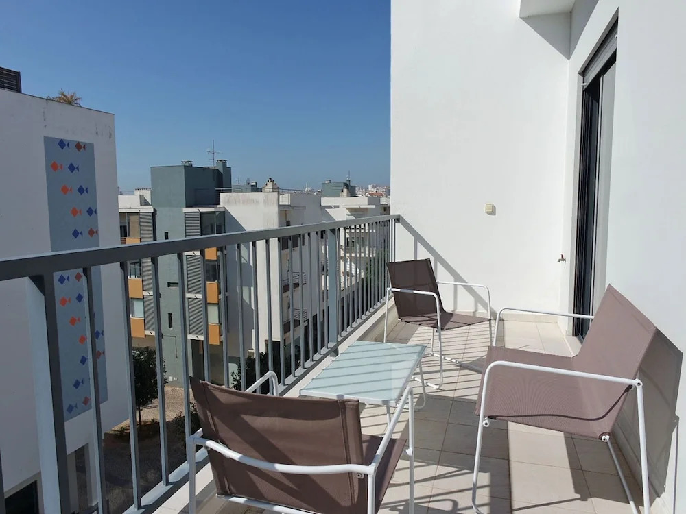 B04 - Luxury 2 bed with top terrace pool by DreamAlgarve
