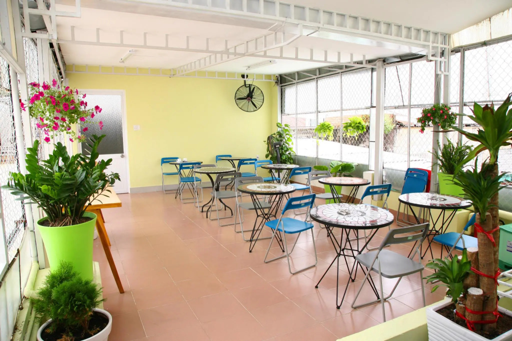Cozy Hotel - 140 Cong Quynh