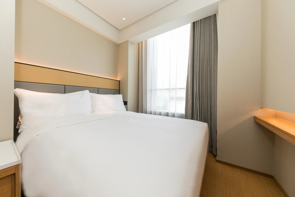 JI Hotel Shanghai Hongqiao Gubei Wealth Center