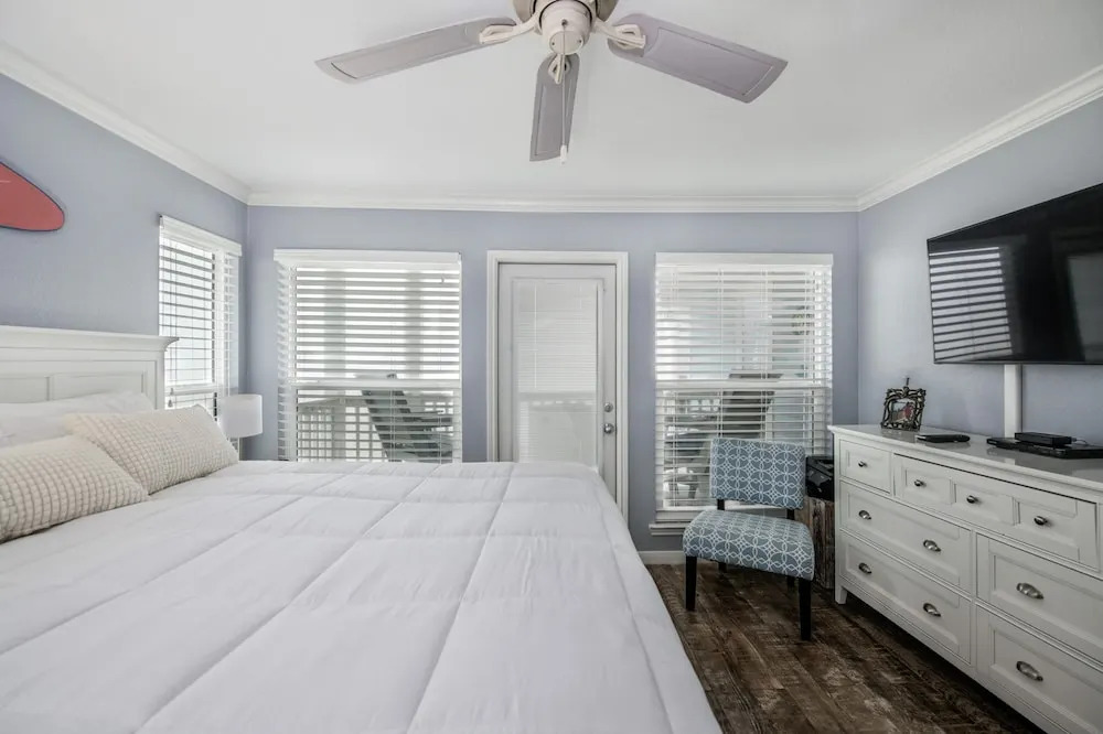 Seascape 2315 2 Bedrooms 2 Bathrooms Condo