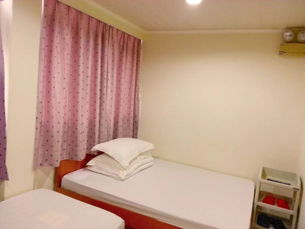 Le Cong Fraternal Guest House