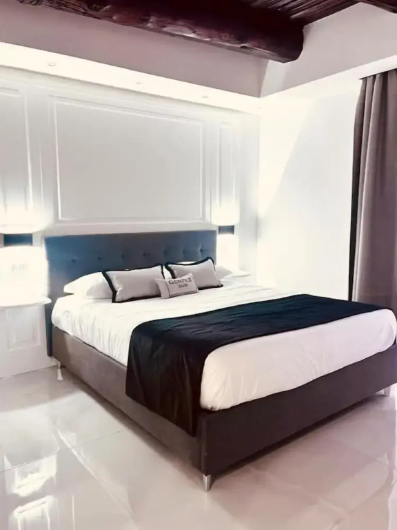 Gentile Suite Decumani