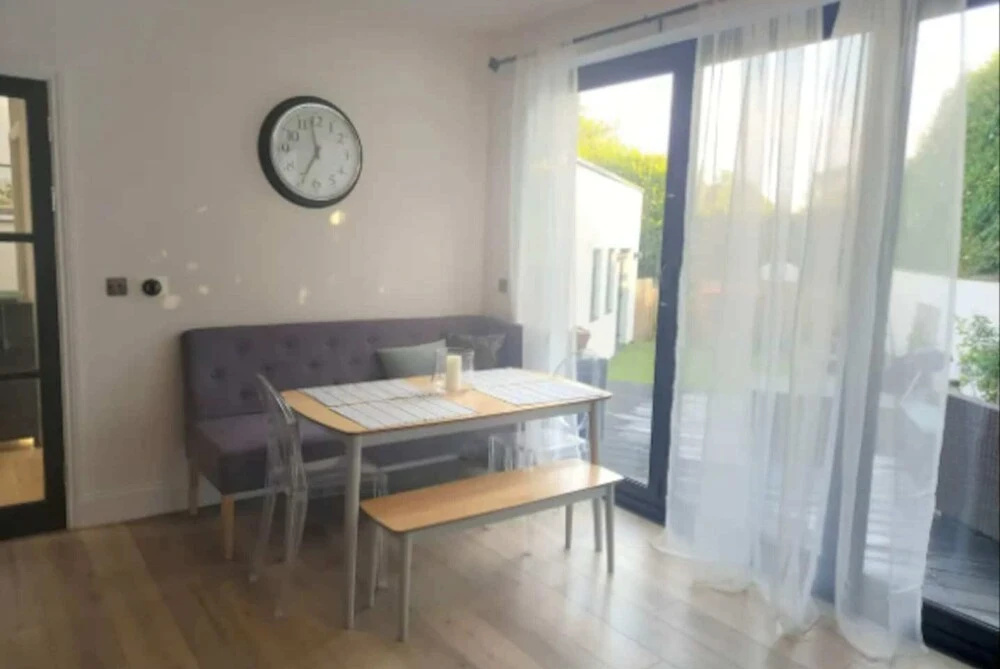 Modern 3 Bedroom House With Stunning Views