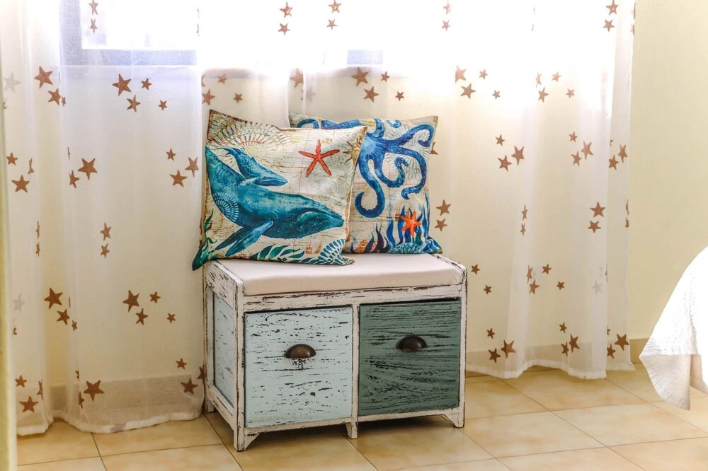 Apartment - Sleeps 2, Parking & Pool Access