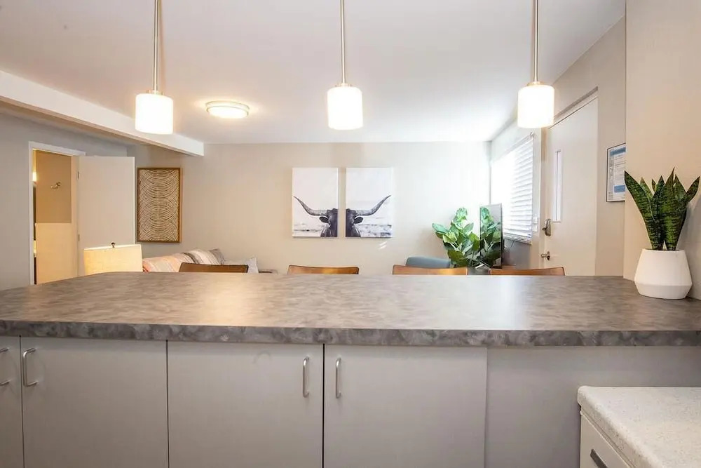 Hip & Urban Condo near the heart of Old Town