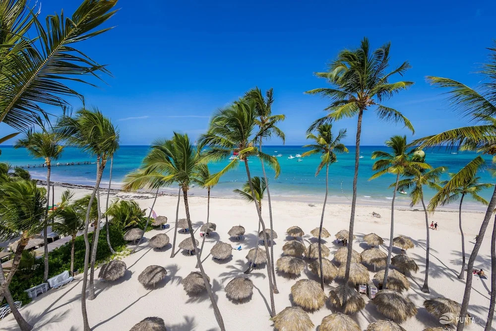 Cozy 3-Bedroom Apartment with Pool Access near Bavaro Beach