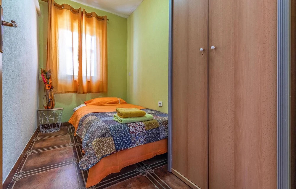 Nice Apartment in Pula With Wifi and 3 Bedrooms