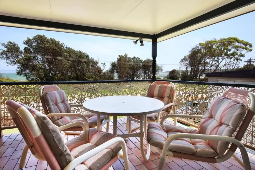 The Crescent at Currarong I Pet Friendly Beachfront
