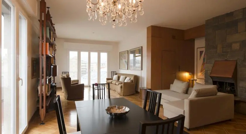 Calori Halldis Apartment