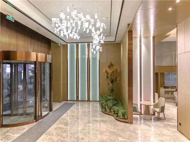 Lavande Hotel Chengdou Qingbai River Phoenix Lake