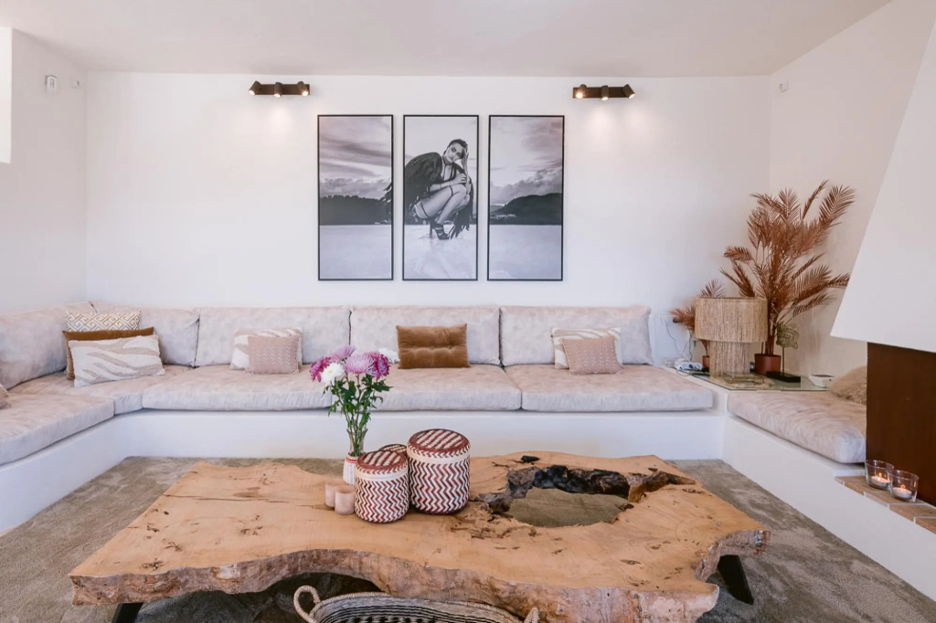 Can Furnet in Ibiza With 4 Bedrooms and 8 Bathrooms