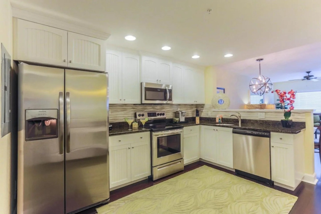 Harbourside Resort, a New Hotel Collection Property
