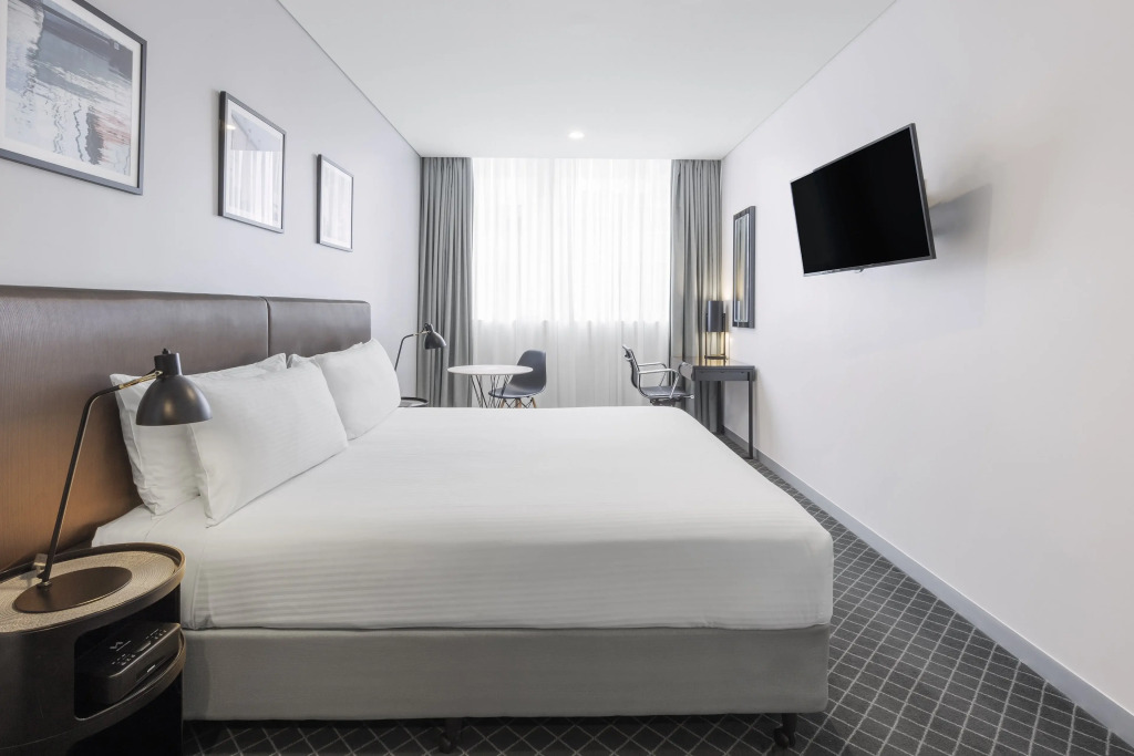Holiday Inn & Suites Sydney Bondi Junction by IHG
