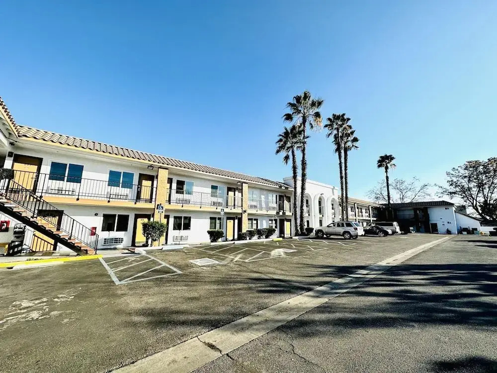 Casa Blanca Express & Suites Cypress Buena Park - Anaheim Area