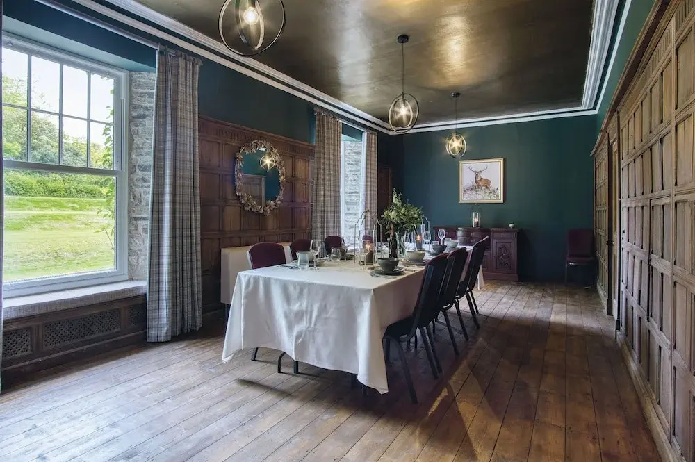 Hill House Country Estate - Princes Gate