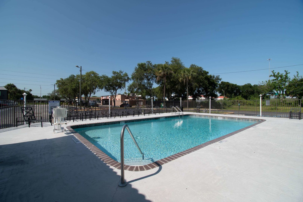 Motel 6 Tampa, FL
