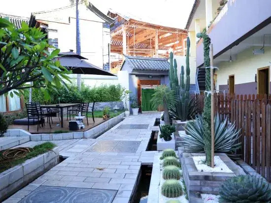 Youth Inn