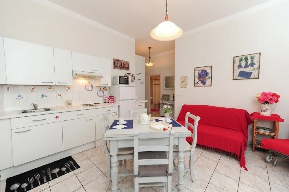 Le Romantica Dante - 5 Stars Holiday House