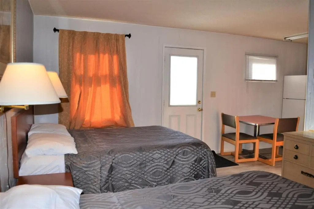 The Villager Motel