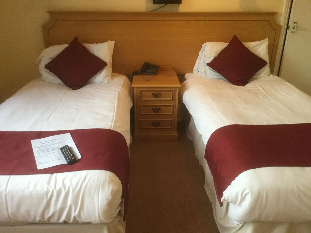 Nyton Hotel