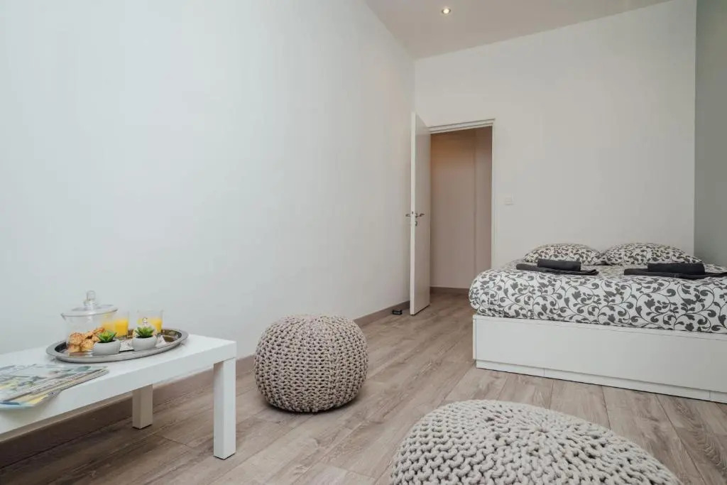 Le Notre Dame 3br with AC and balcony in the heart of Nice Welkeys