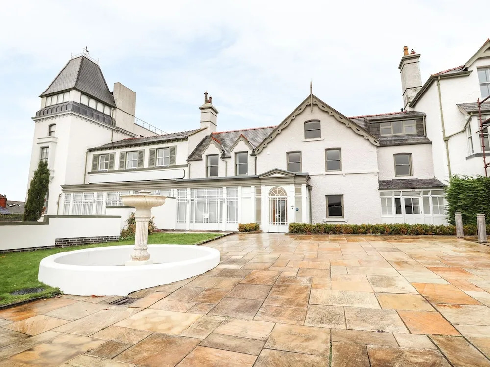 33 Deganwy Castle