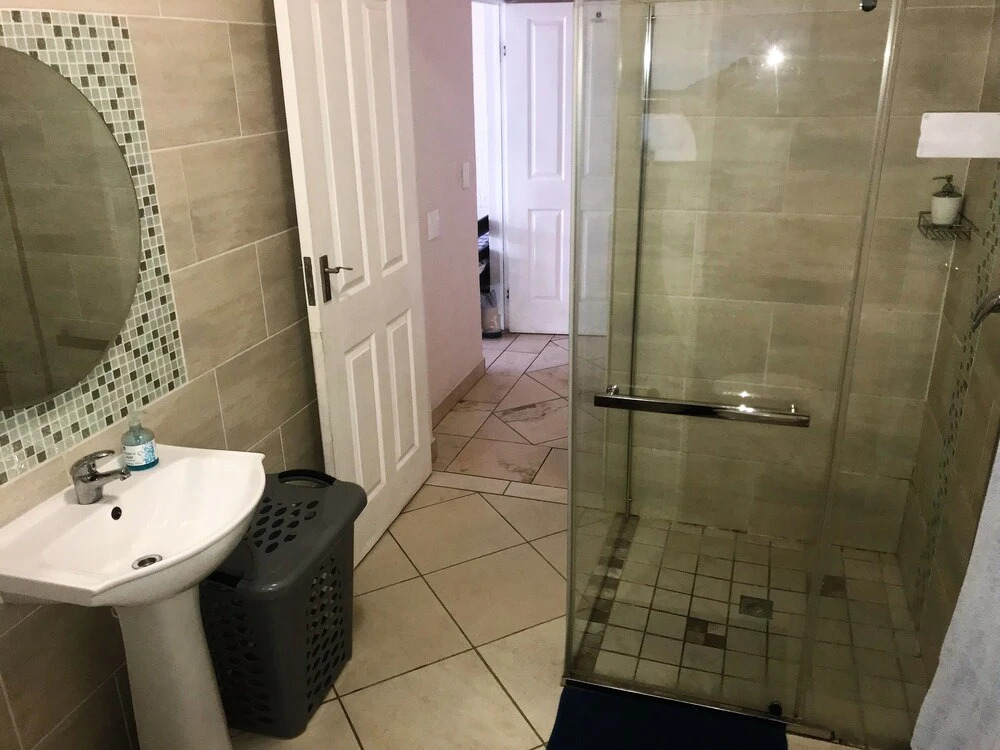 Lilly Self-Catering
