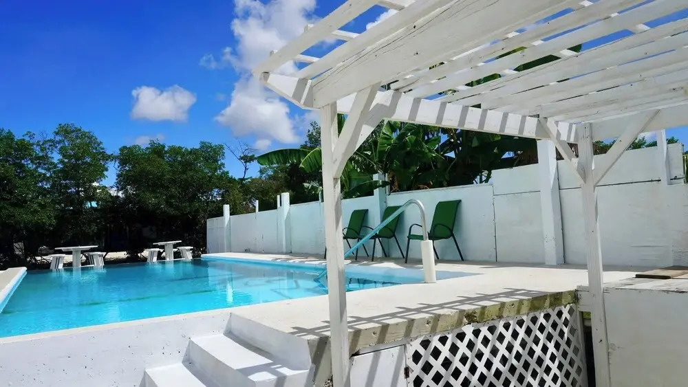 See Belize Waterside Sea View 2-bedroom Apartment w Balcony, Pool & Deck 2nd FL