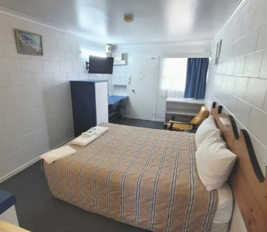 Innisfail City Motel