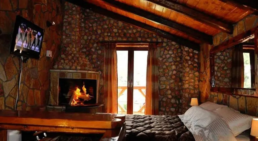 Suites Zachlorou