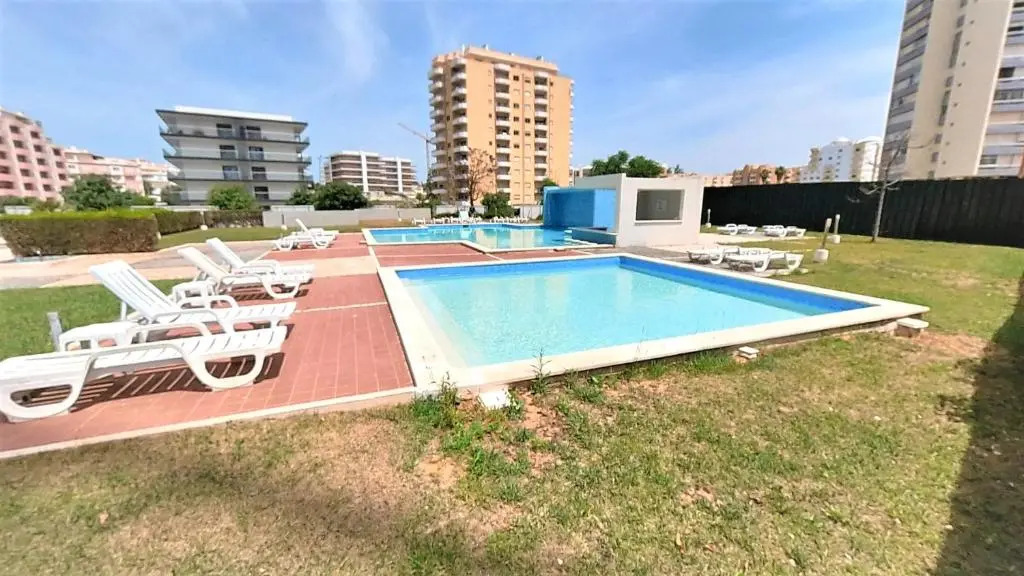 Rocha Tower 11C-11E