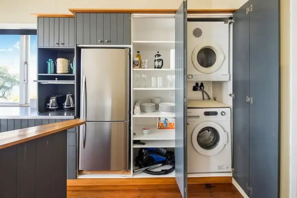 Pristine 2-bed waterfront, Karaka Bays