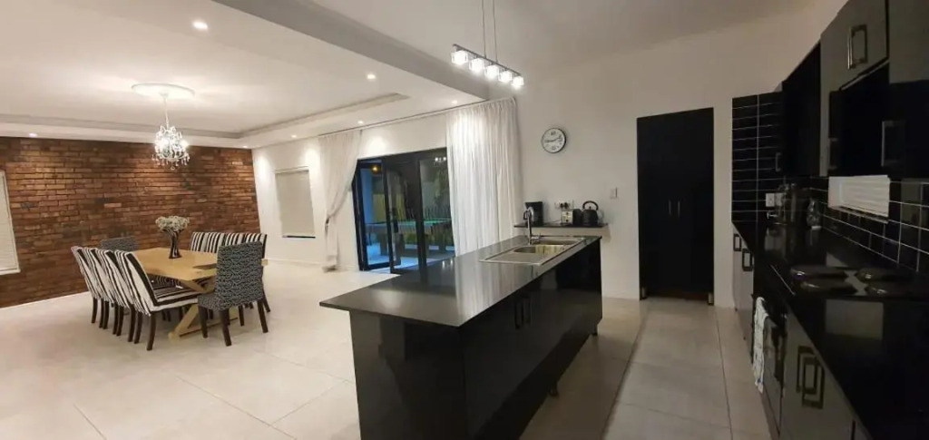 Villa Parisienne Modern Guest house
