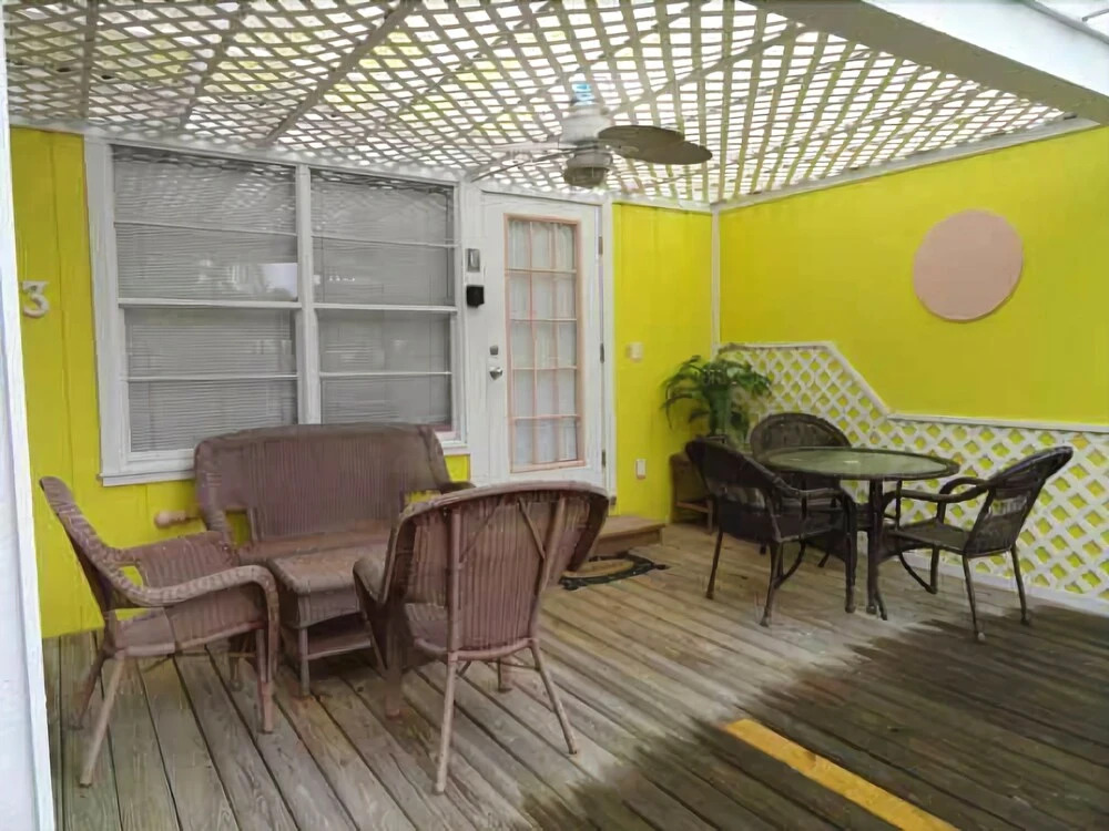 4 Beach Lovers - Unit 3