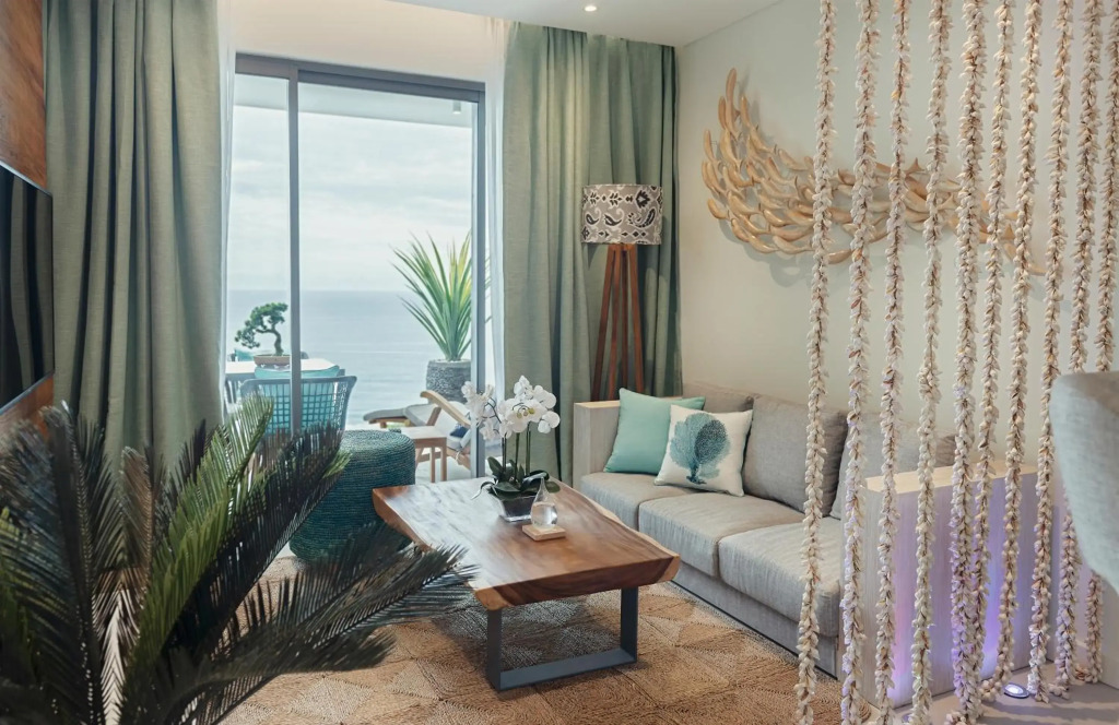 AQUA Boutique Hotel- Secluded Ocean View Suites & Infinity Pool