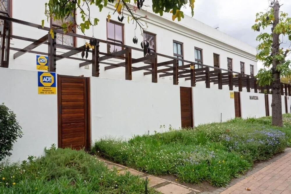 Avemore Mareba Court No 9- with backup power