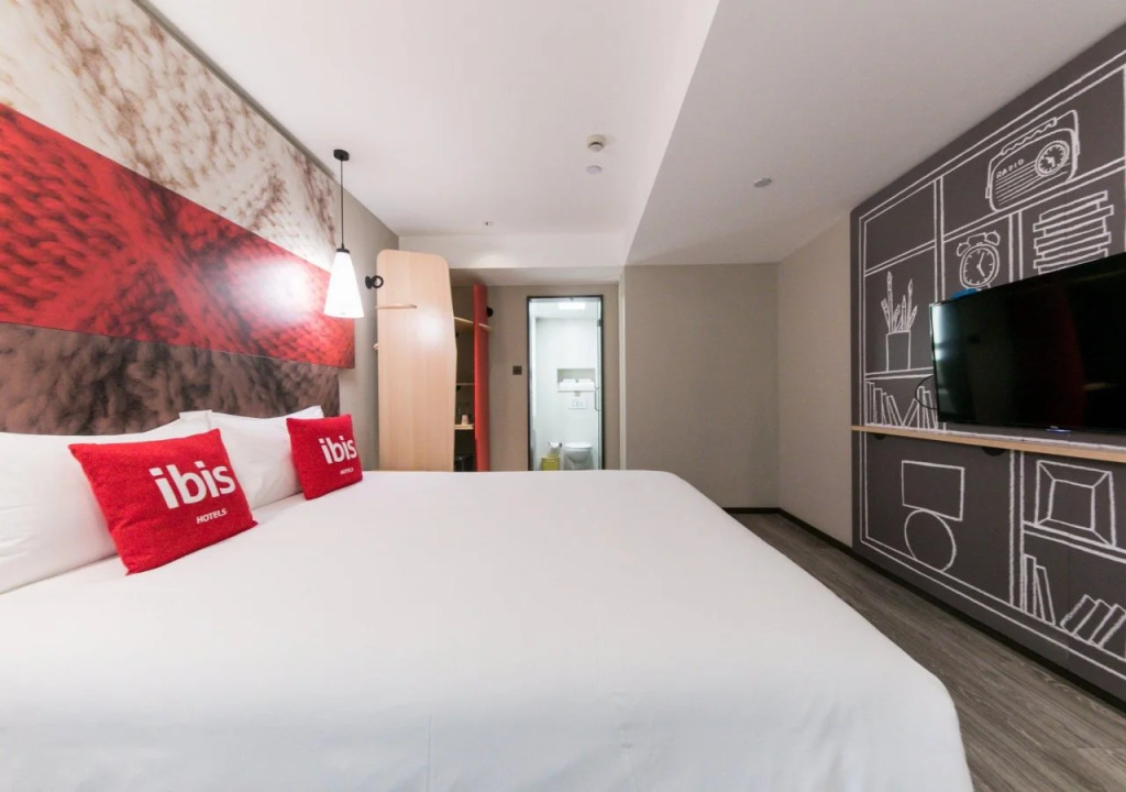 Ibis Hangzhou West Lake Lakeside Qingchun Road