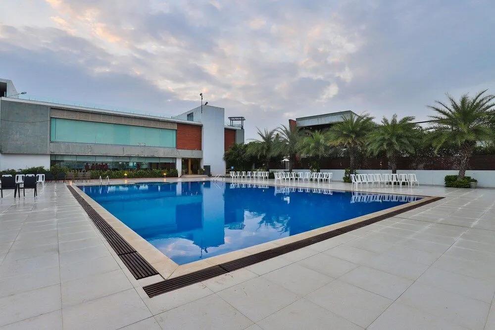 OYO 17283 Greenleaf Club