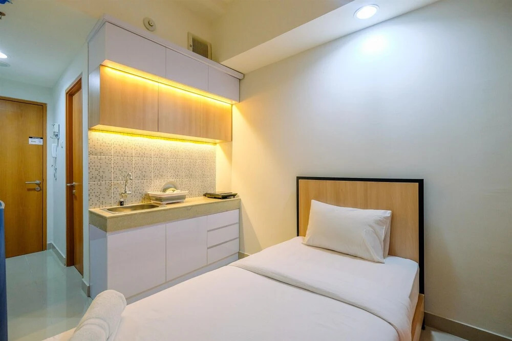 Best Deal Studio at Evenciio Apartment Near Campus Area
