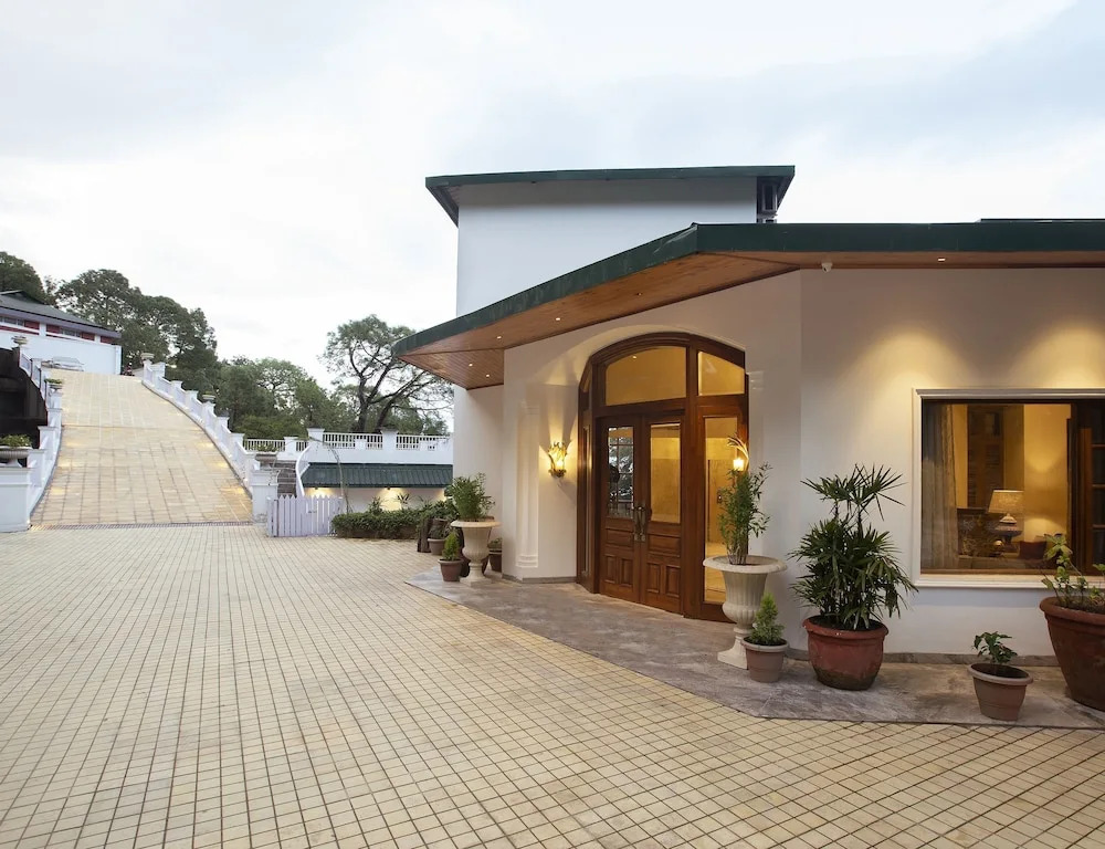 Bara Bungalow, Kasauli - A Rosakue Collection