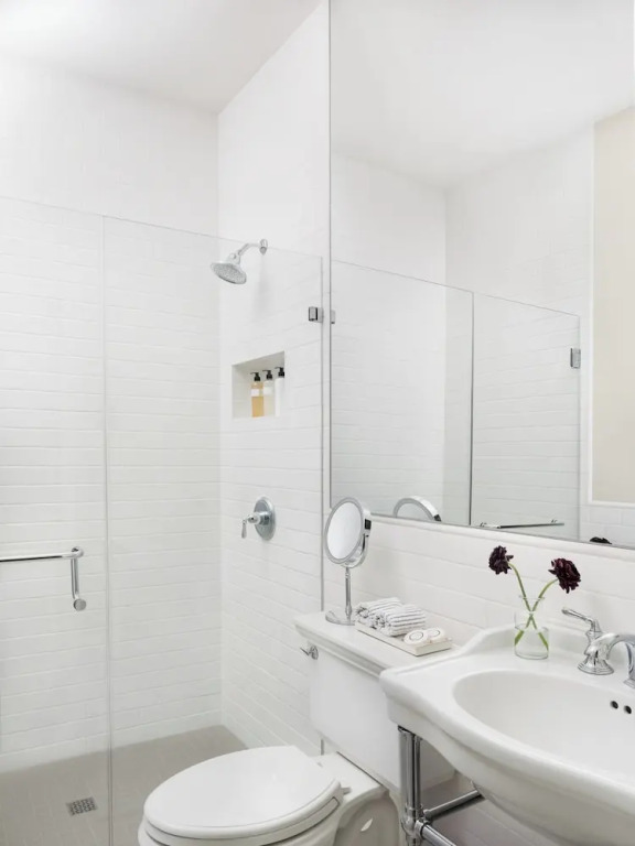 1313 West Luxury Boutique Hotel