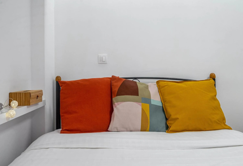 Lovely studio in Likavitos Hill